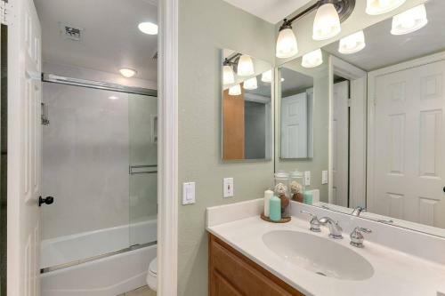 Apartamento Pacific Beach Haven Three-bedroom
