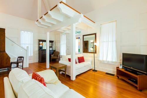 #494 - Corey House One-bedroom Holiday Home