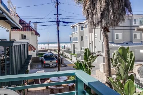 Four Bedroom- South Mission Duplex