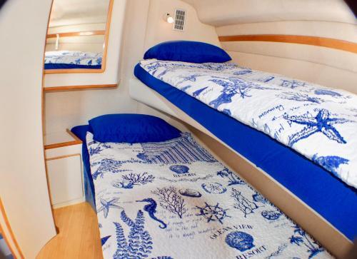 2 Bedroom Condo On The Water