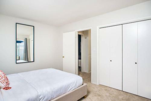Three-bedroom In Point Loma