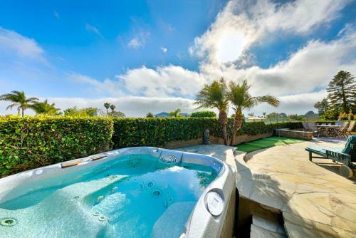 #5411 - Hillside Hideaway Three-bedroom Holiday Home