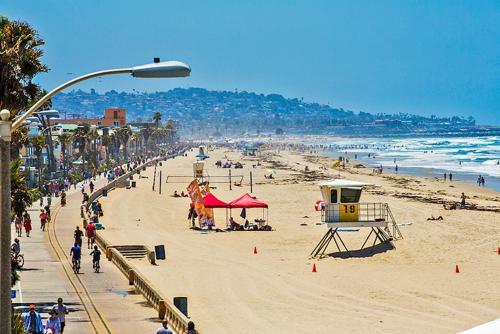 #3755 - Oceanfront Getaway Two-bedroom Apartment