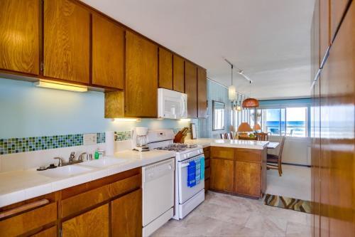 Ocean Front Walk Apartment #45091 Apts