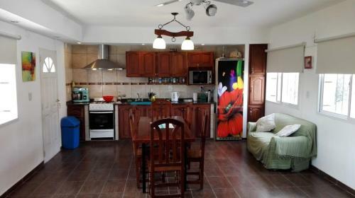 Casa Con Pileta En Roldan