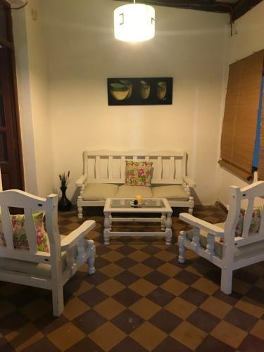 1354 Balcarce