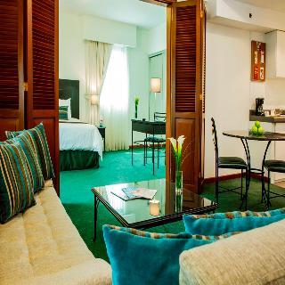 El Polo Apart Hotel & Suites