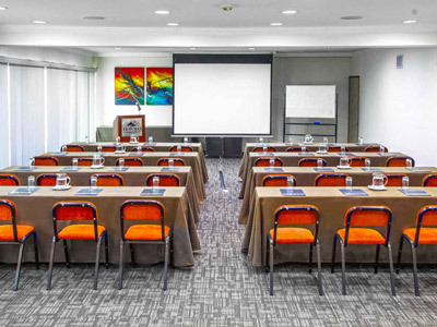El Polo Apart Hotel & Suites