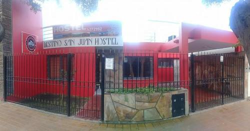 Destino San Juan Hostel