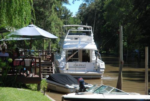 Caba�a Isle�a Del Bosque