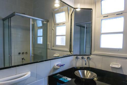 Lodge Bosque Divino Caba�as & Suites