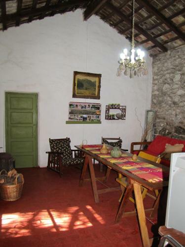La Casona... Casa Frente Al R�o