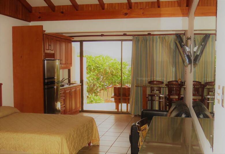 Hotel Flamingo Marina Resort