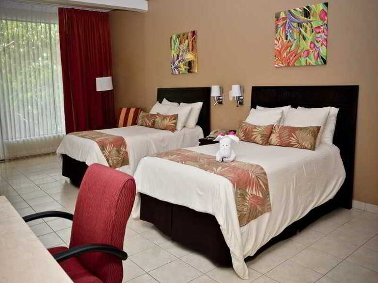 Hotel Flamingo Marina Resort