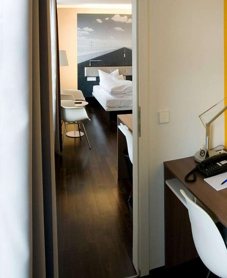 V8 Hotel Classic Motorworld Region Stuttgart