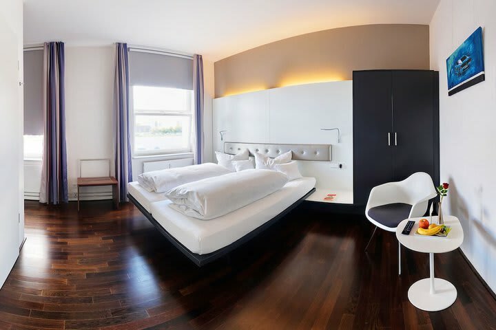 V8 Hotel Classic Motorworld Region Stuttgart