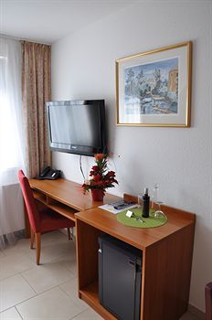 Business Hotel