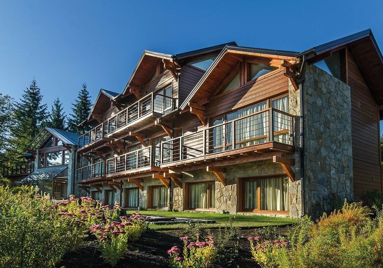 Hotel Hoster�a Huen�