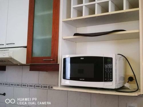 Apartamento Depto. C�ntrico, Lujoso De 2 Dormitorios Con Cochera.