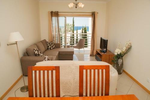 Spacious T1 Apartment With Sea Wiev