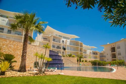 Spacious T1 Apartment With Sea Wiev
