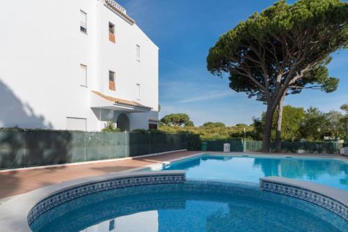 Apartamento Akisol Olhos De Agua Pine