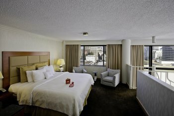 Crowne Plaza Hotel Richmond Downtown