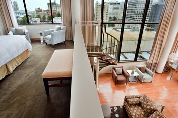 Crowne Plaza Hotel Richmond Downtown
