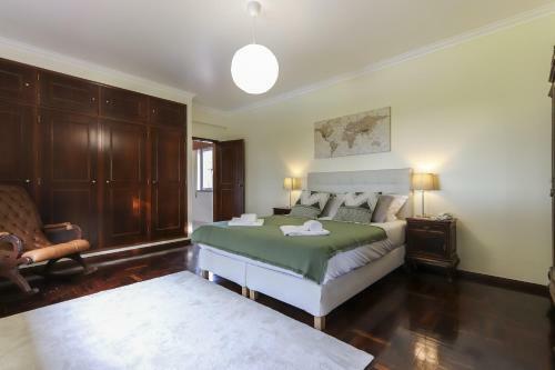 Sintra Villa With Pool By Homing
