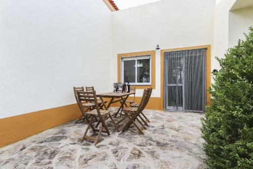Sintra Villa With Pool By Homing