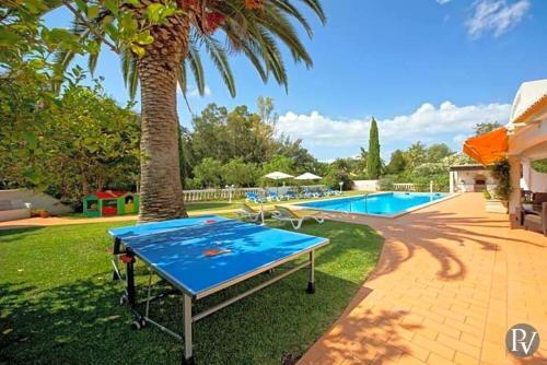 Alvor Villa Sleeps 8 Pool Air Con Wifi
