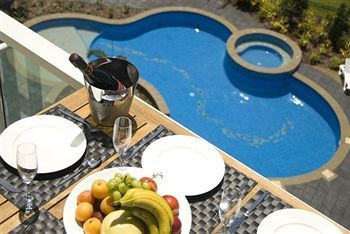 Hotel Akama Resort
