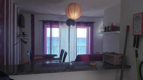 Beachfront Apartment In Praia Da Salema