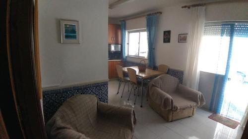 Apartamento Cousy House - 275 Mt From Monte Gordo Beach