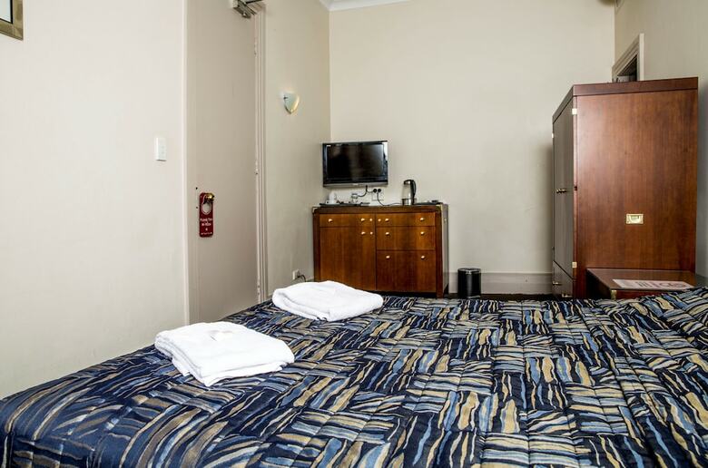 Royal Exhibition Hotel