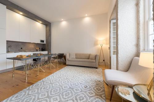 Lovelystay - Dirk Apartment Almada 3� T