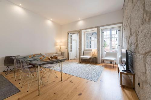 Lovelystay - Dirk Apartment Almada 3� T