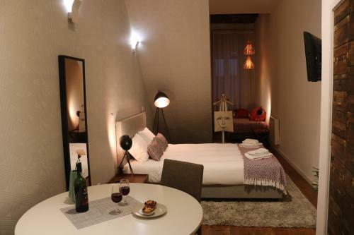 Santo Da Casa / Sc Apartments