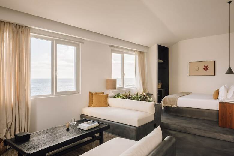 Hotel White Exclusive Suites & Villas