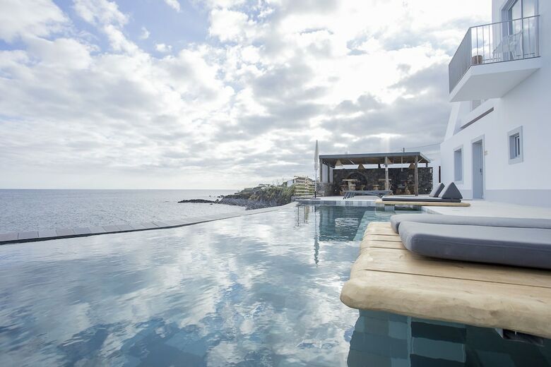 Hotel White Exclusive Suites & Villas