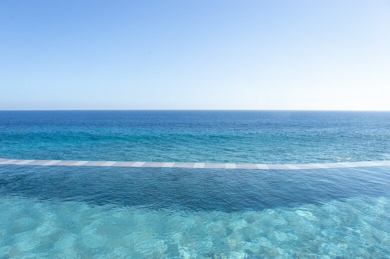 Hotel White Exclusive Suites & Villas