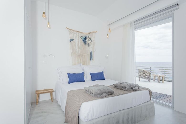 Hotel White Exclusive Suites & Villas