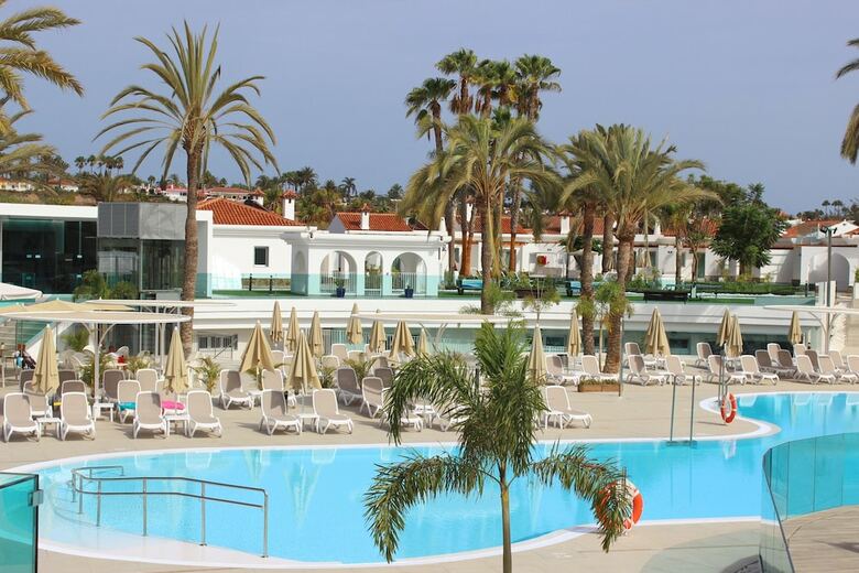 Apartamentos Livvo Dunagolf Suites