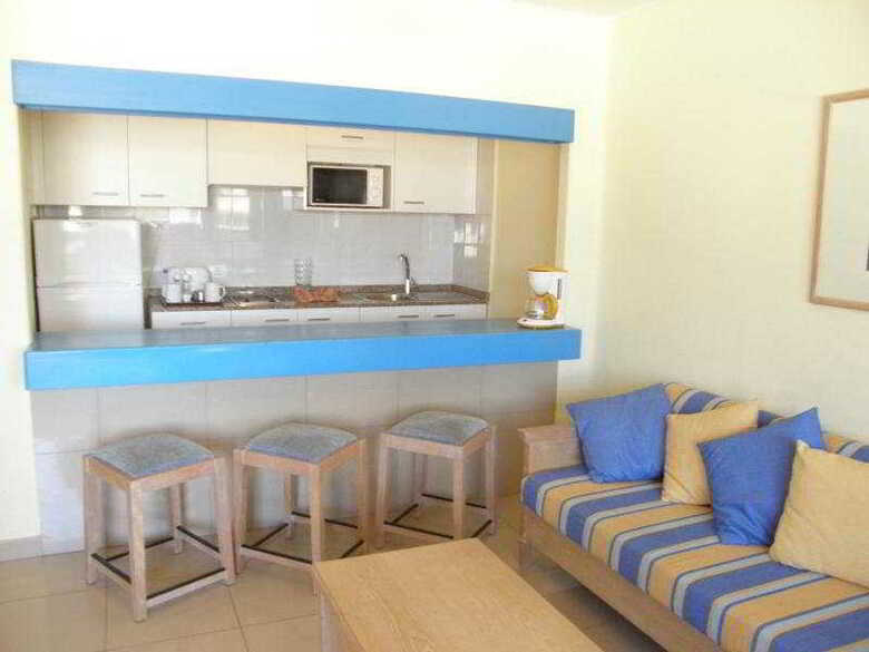 R2 Bah�a Kontiki Beach Apartments