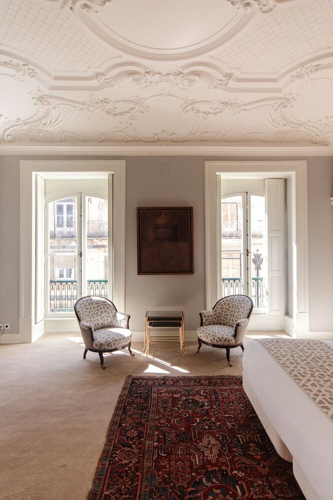 Hostal Dear Lisbon - Palace Chiado Suites