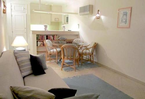 Ferragudo Villa Sleeps 4 Pool