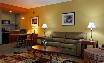 Hotel H�tel & Suites Normandin