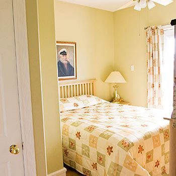 Hotel Dolan's Inn & Suites