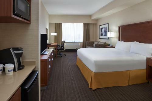 Hotel Holiday Inn Express & Suites Vaughan Southwest