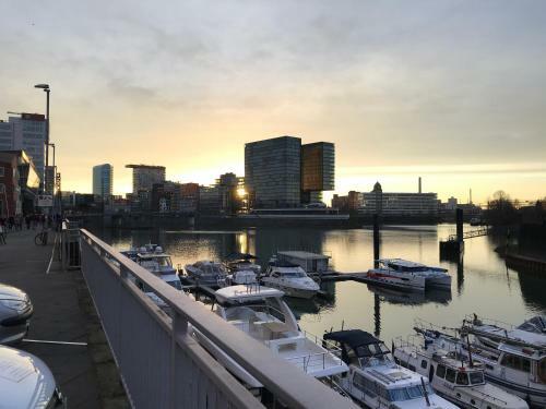 Apartamento D�sseldorf Hafen/unterbilk